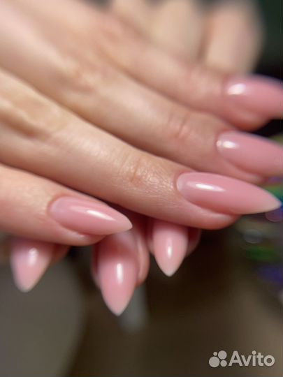 Маникюр педикюр