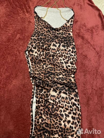 Платья тигровое