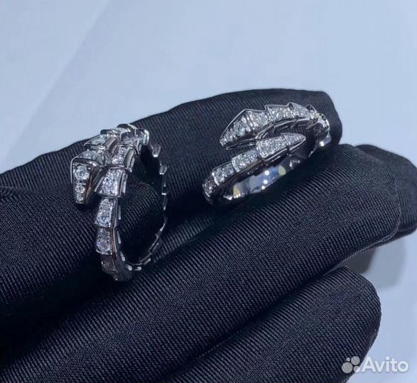 Золотое кольцо Bvlgari 0.8 ct
