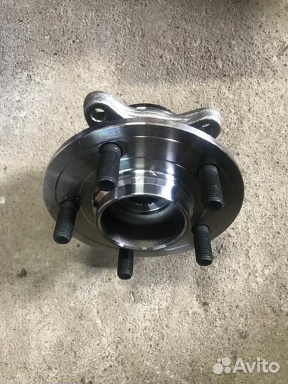 Ступица передняя Land Rover