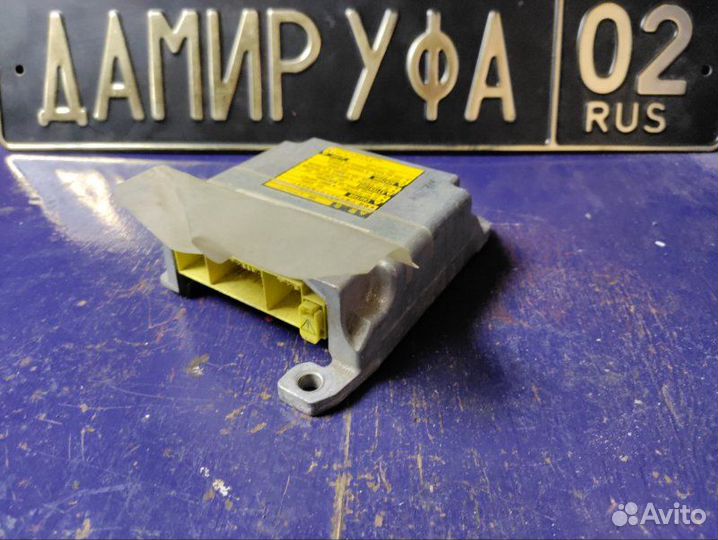 Блок управления SRS Toyota Rav4 ACA20 1azfe