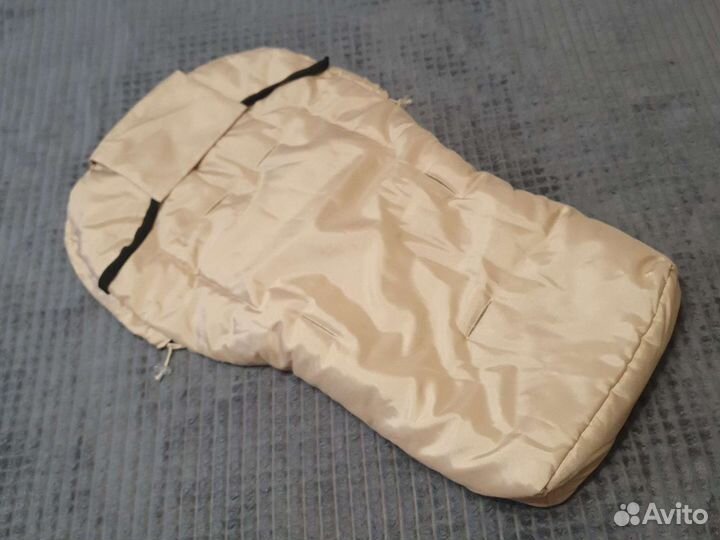 Меховой конверт в коляску Womar