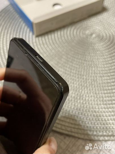 Microsoft Lumia 550, 8 ГБ