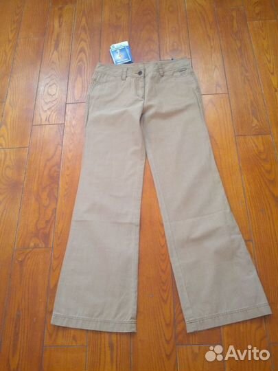 Джинсы женские Finn Flare