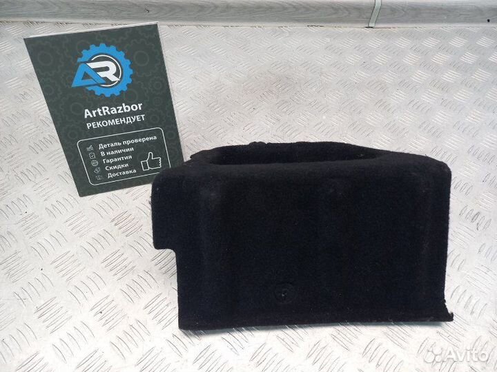 Обшивка багажника левая Land Rover Freelander 2