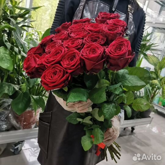 Красные розы с огромными бутонами - букет на заказ