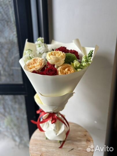 Доставка цветов и букетов