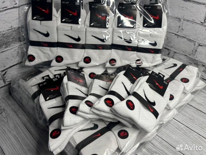 Белые носки Nike высокие