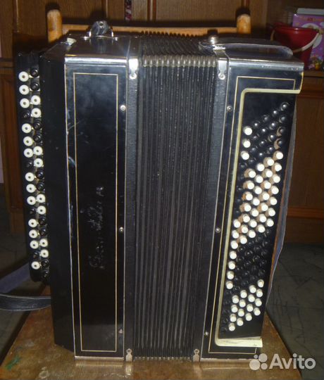 Баян старинный Ростов-Дон