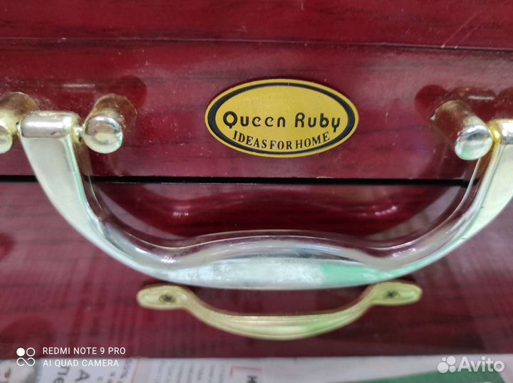 Набор столовых приборов в кейсе