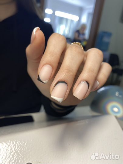 Мастер маникюра педикюра