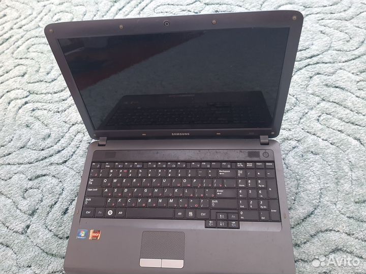 Ноутбук samsung r525