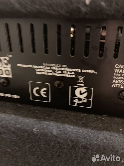 Басовый комбоусилитель fender 100Вт