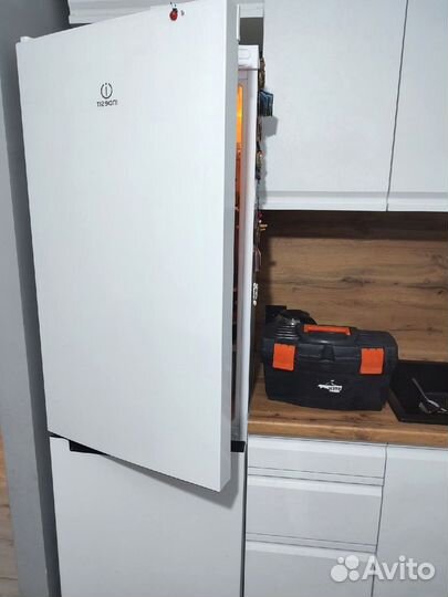 Ремонт стиральных машин Ремонт холодильников