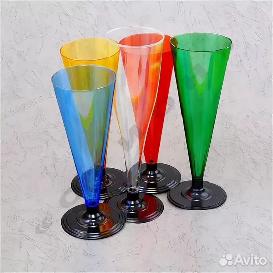 Пластиковые бокалы