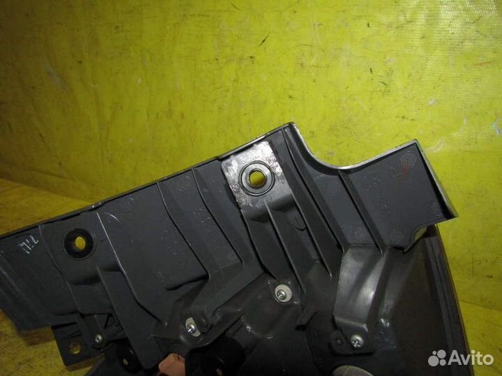 Фонарь правый Nissan X-Trail (T32) 13-18г 70421