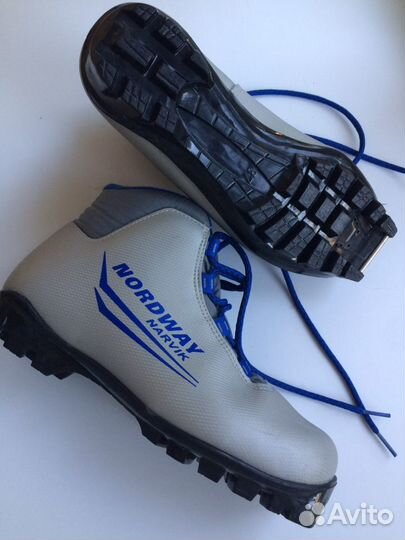 Лыжные ботинки