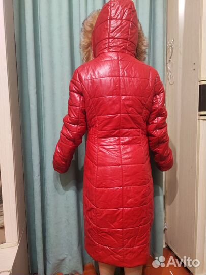 Пуховик женский 46 48 размер с мехом