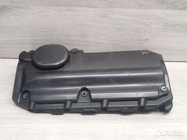Крышка двигателя Mercedes Vito W639