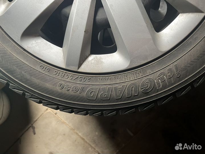 Yokohama Ice Guard IG30 E