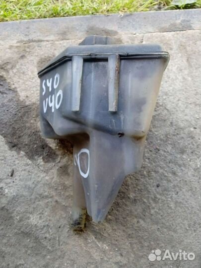 Расширительный бачок Вольво С40 В40