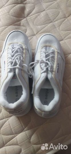 Кроссовки, новые 40-41р