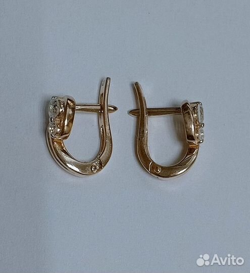 Золотые серьги 2,48 гр.585
