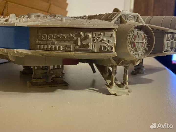 Модель Сокол Тысячелетия Millennium Falcon Revell