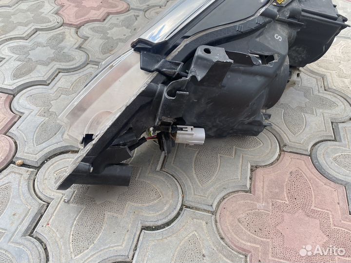 Фара правая (орегинал) toyota camryПра