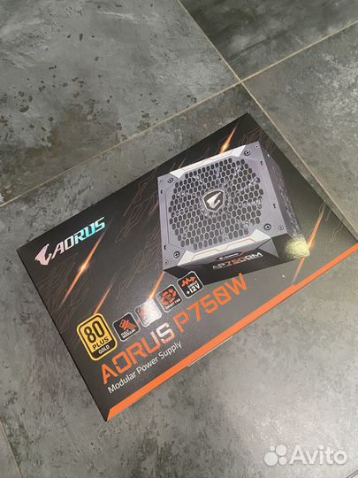 Блок питания для пк 750w Gigabyte Aorus P750W