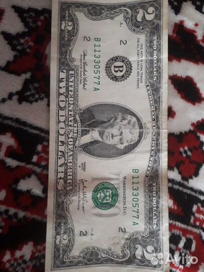 Купюры и монеты на счастье :)