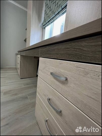 Детская учебная зона у окна по вашим размерам