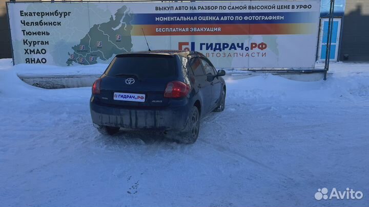 Уплотнитель стекла двери задней правой Toyota Auri