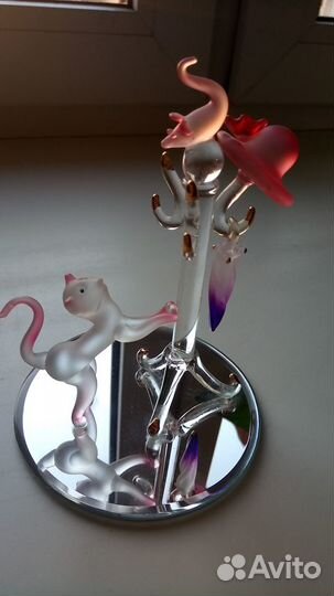 Стеклянная фигурка кошки