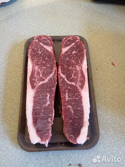 Стейки из мраморной говядины
