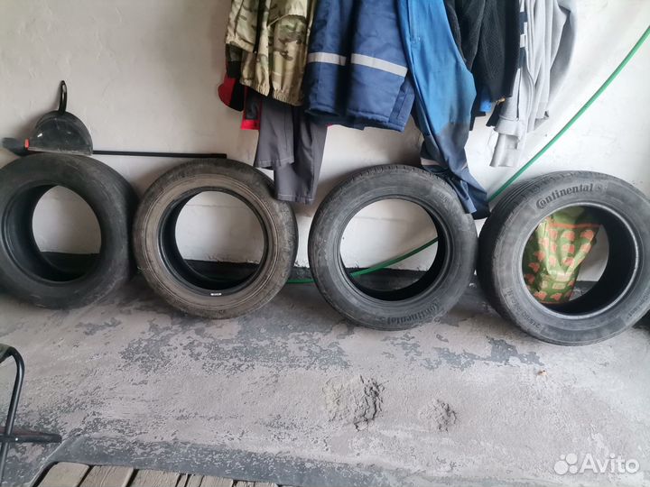 Continental ContiPremiumContact 5 215/60 R16 95