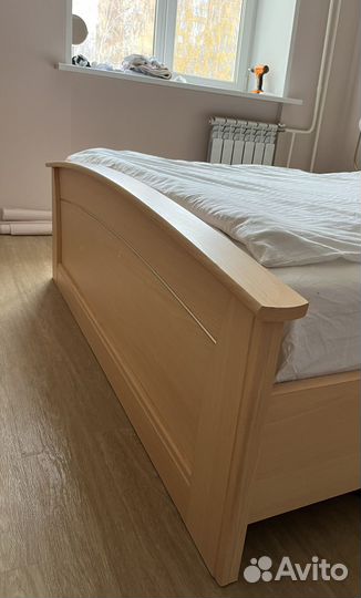 Кровать двуспальная 140х200