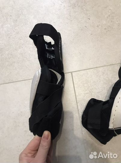 Защита для хоккея налокотники Easton M