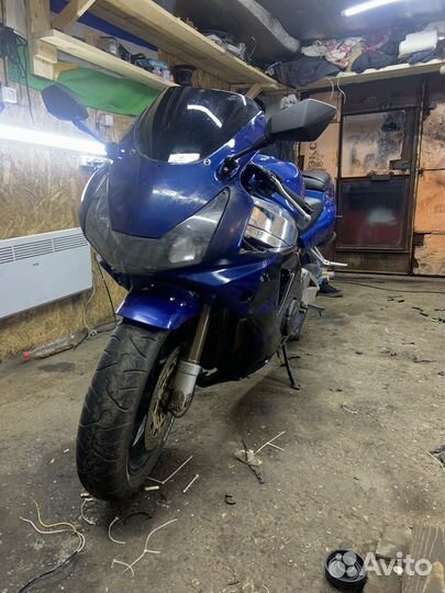 Honda cbr 900rr