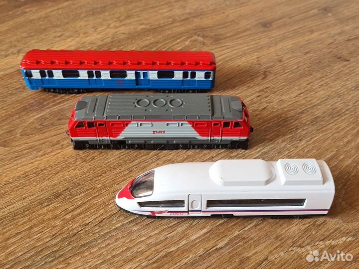 Игрушки поезда вагоны
