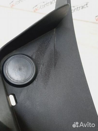 Решетка под лобовое стекло передняя правая