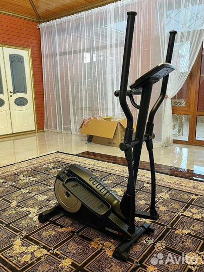 Эллиптический тренажер