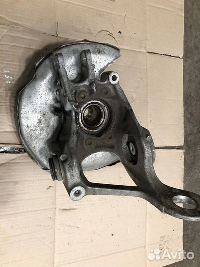 Кулак поворотный задний левый Audi A6 (C7 4G) 2011