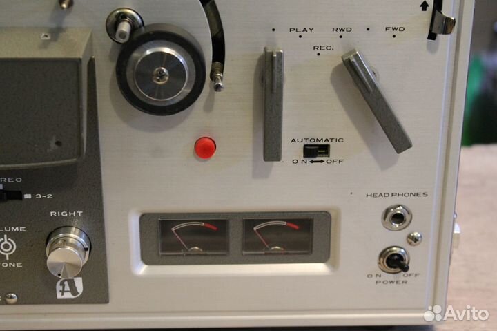 Катушечный магнитофон ламповый Akai 1710 W L
