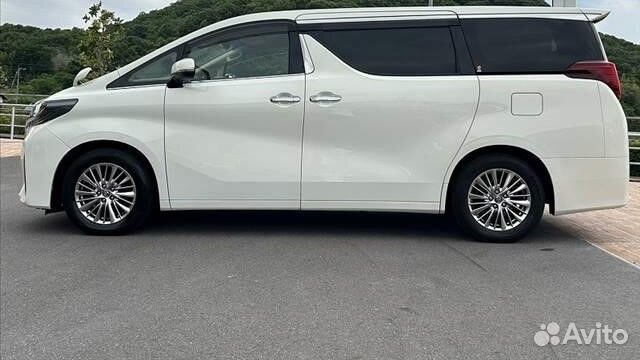 Toyota Alphard 2.5 CVT, 2019, 89 700 км