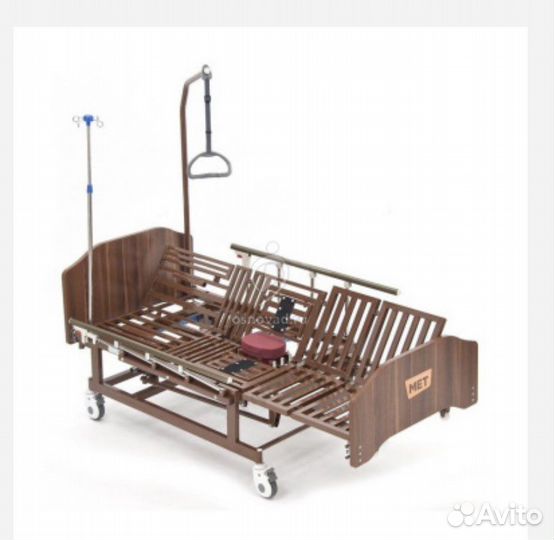 Кровать для лежачих больных с туалетом