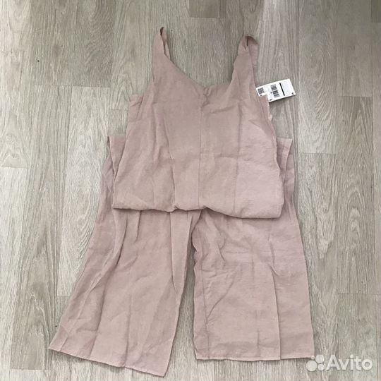 Комбинезон для девочки новый. Испания. Р: 152
