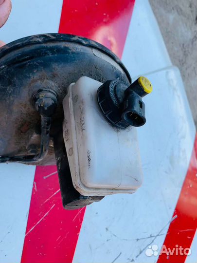 Вакум тормозной renault sandero