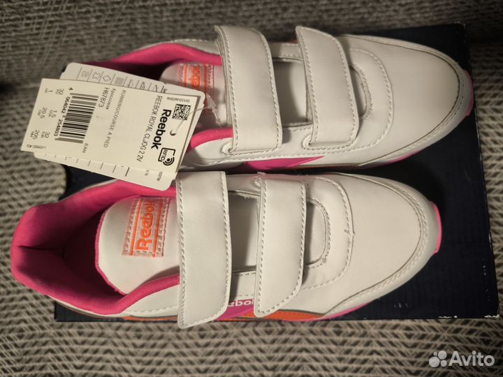 Новые кроссовки Reebok