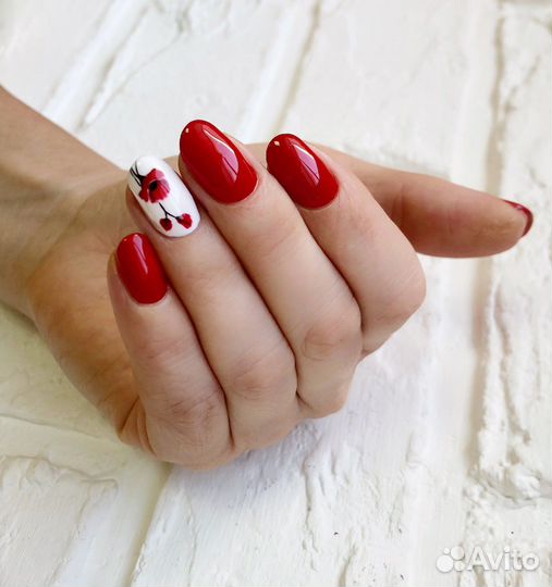 Маникюр и педикюр